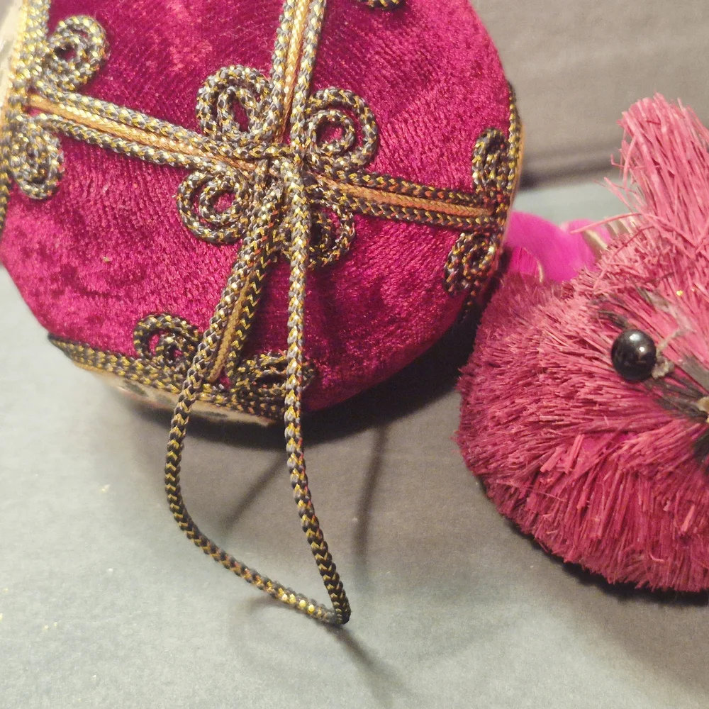 Vintage Burhundy Velvet Cross Stich Ball Red Bird Ornaments Hol8day Christmas - Picture 4 of 9